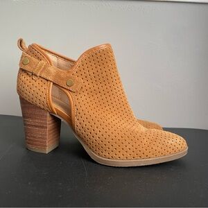 Franco Sarto Dakota Perforated Suede Leather Heeled Ankle Boots Shoes Womens 6